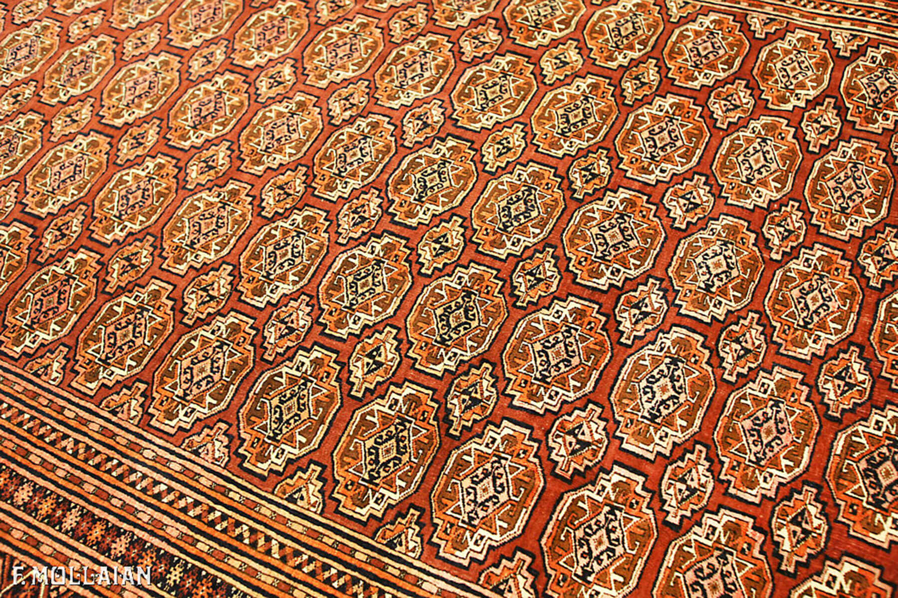 قالی نیمه آنتیک ترکمنی بخارا آنتیک کد:۶۰۱۳۳۸۱۸